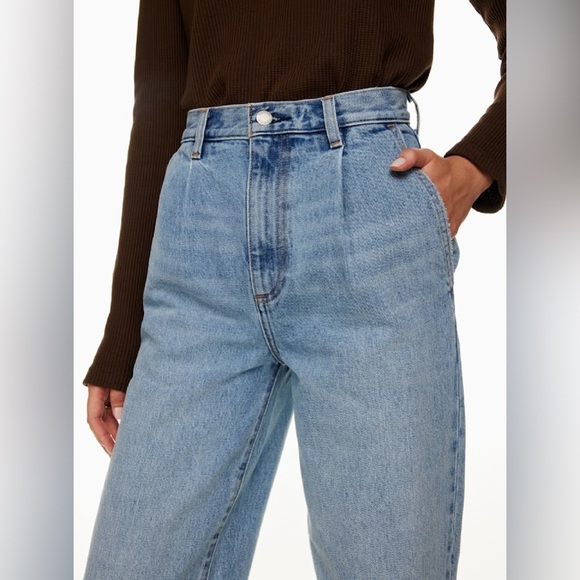 Aritizia Denim Forum The Luanne High Rise Tapered Jeans 30L High-waisted Size 25 - Picture 3 of 11